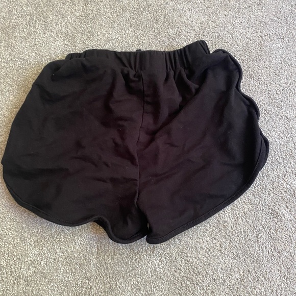 butterfly shorts - Picture 2 of 2